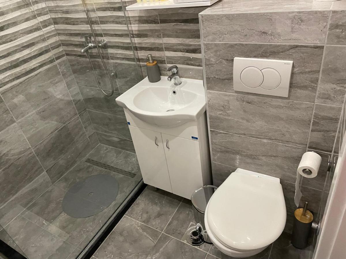 וראנג'ה Bora Apartmani - Free Parking - City Center מראה חיצוני תמונה